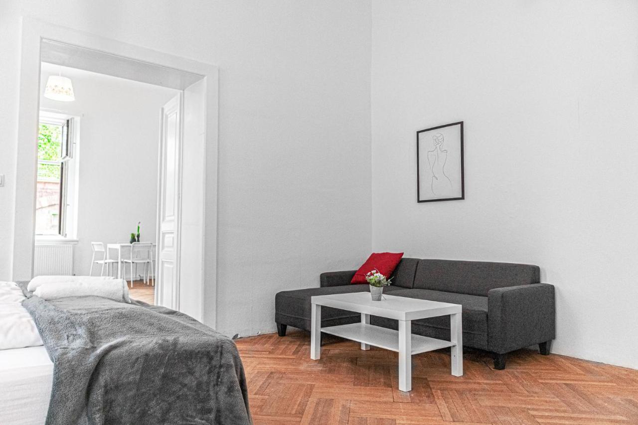 Classy 2Br Apt. W/ Exclusive Location Near Akh Vienna Exterior photo