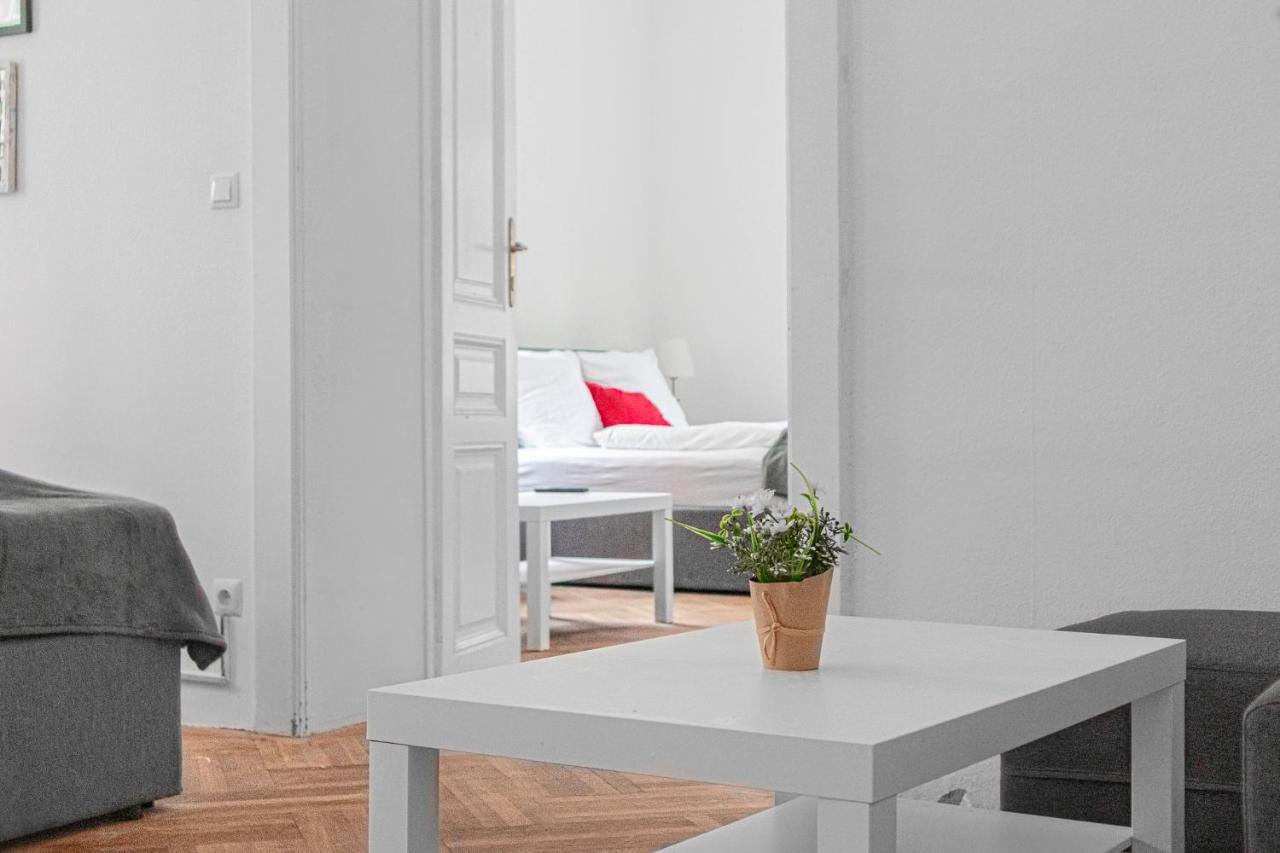 Classy 2Br Apt. W/ Exclusive Location Near Akh Vienna Exterior photo